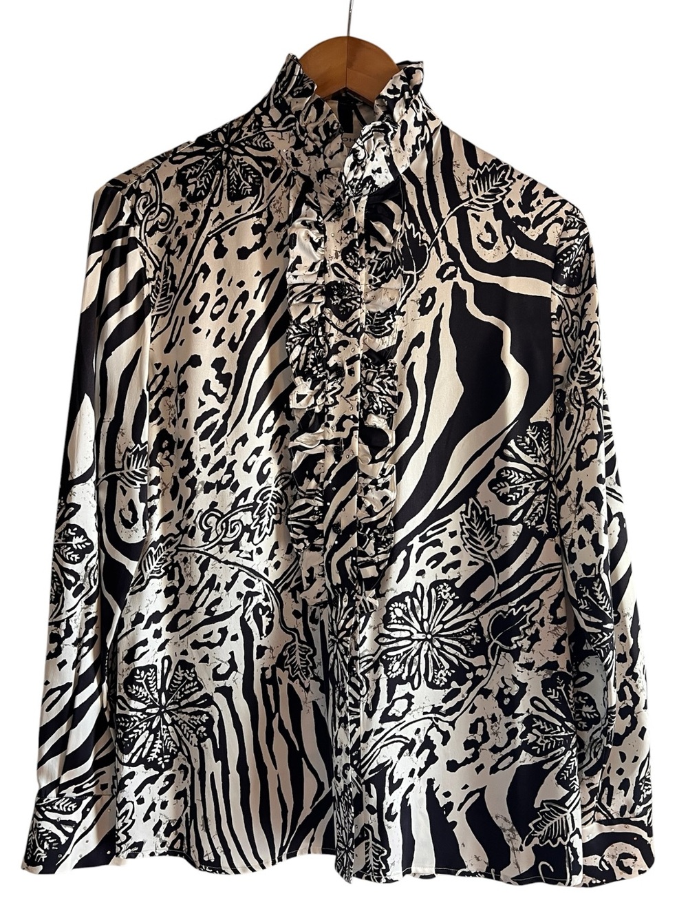 St. John silk printed ruffled long sleeve button down top excellent condition